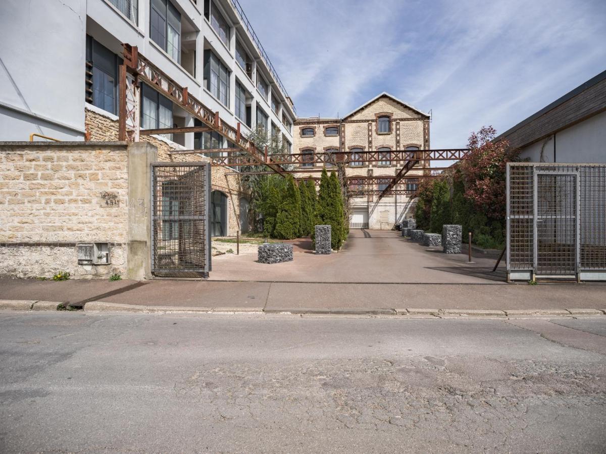 Loft Courtalon - Haut Standing - Patio - Parking Prives Appartement Troyes Buitenkant foto